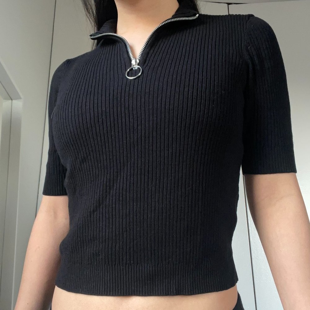 H&M Crop Ribbed Quarter-zip Black Tee Women's S